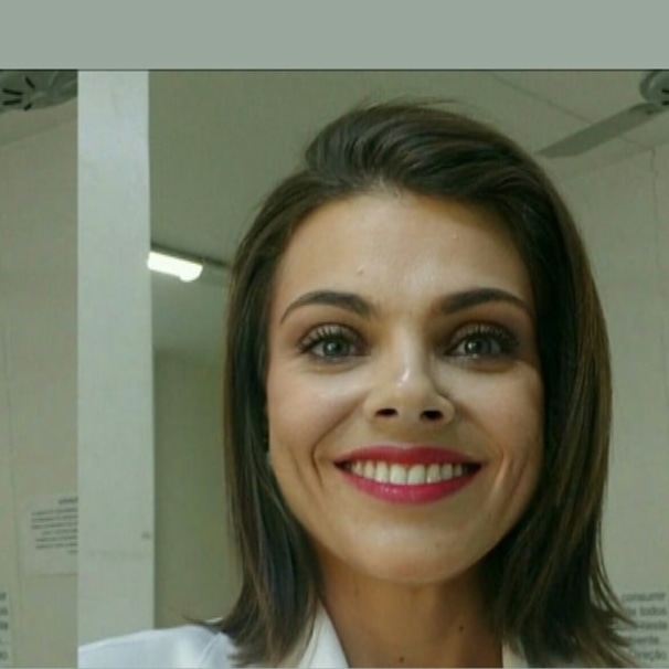 Dra. Carina Ferreira Elias Carbone